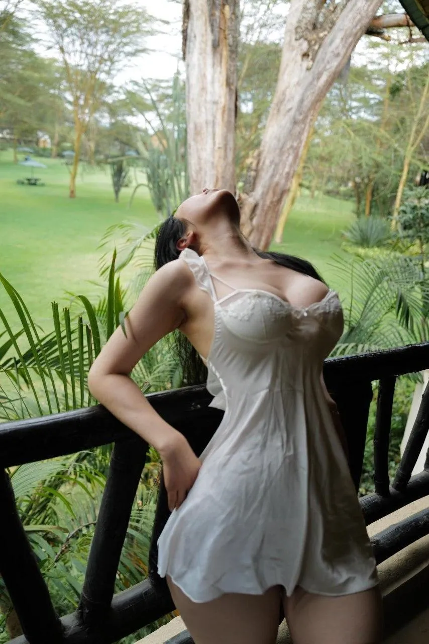 Cool文茜 –  白色连体睡裙 【10P】